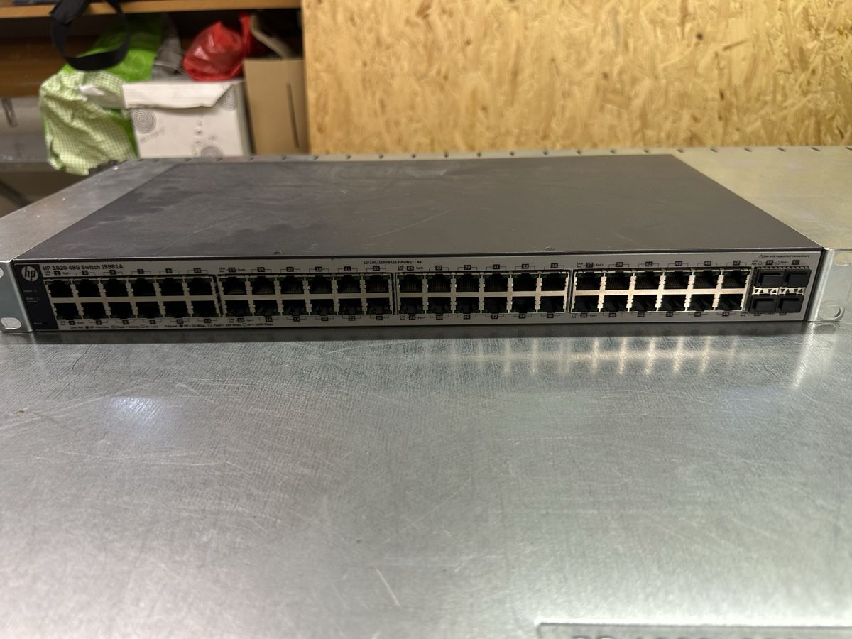 Hewlett Packard Hub & Switch: HP 1820-48G Switch J9981A – Usato da Luzern venduto da FrankGroebel