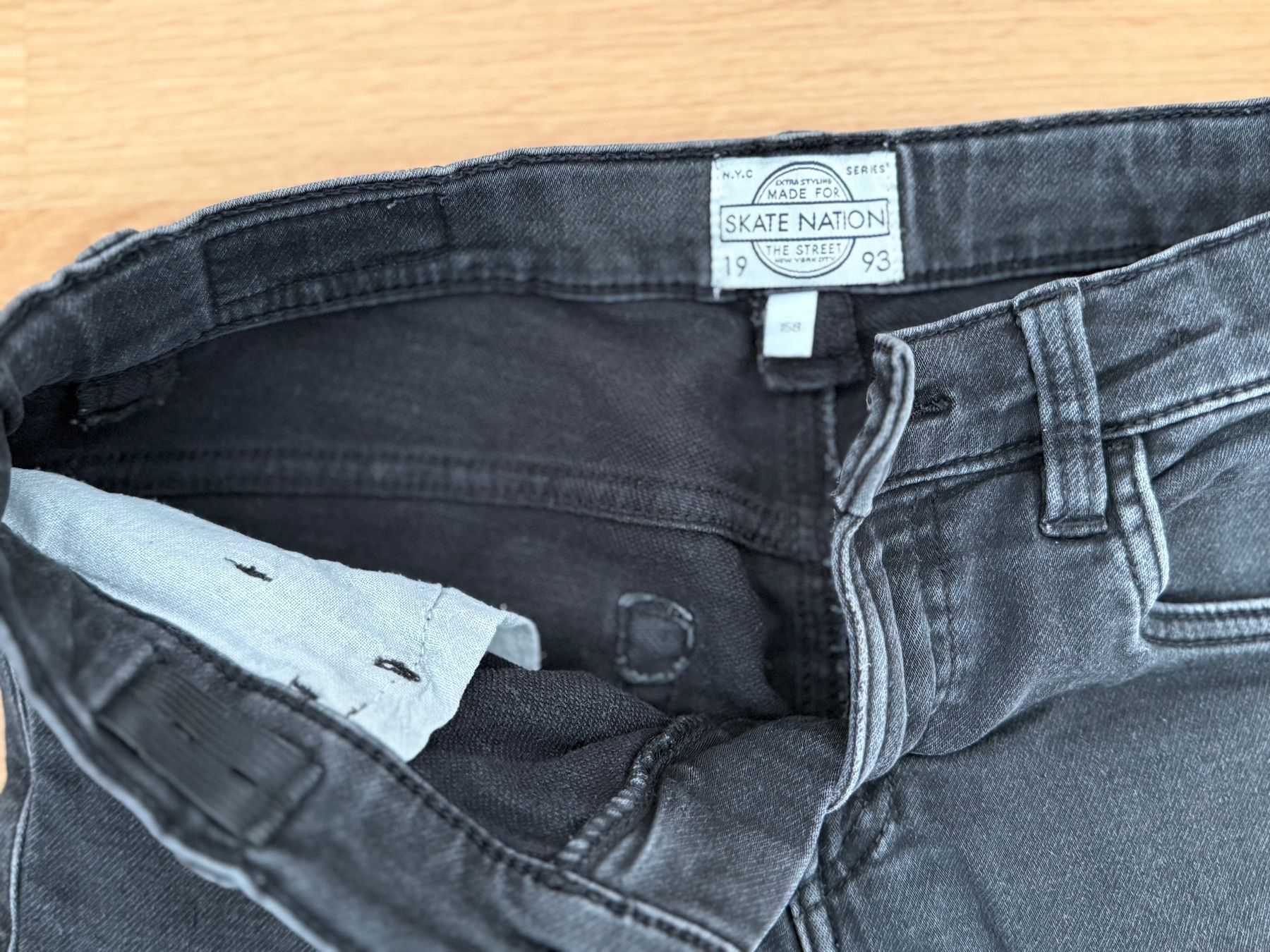 Pantaloni: Schwarze Jeans, gr 158 – Usato da Hünibach venduto da rotestandem01 1