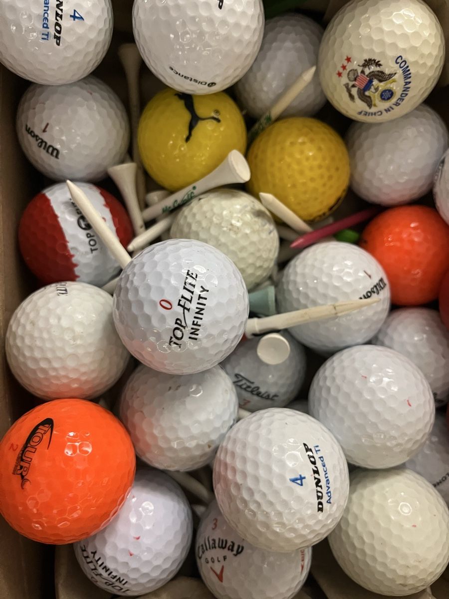 Ballons: Golfbälle mit Abschlag stiften – D'occasion à Neerach par fuz_8d7l 2