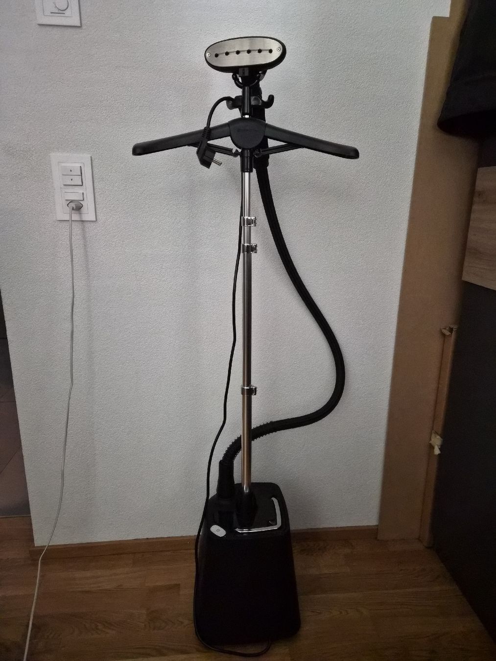 Steamone Fers à repasser: Steamone défroisseur – Neuf (Voir description) à Martigny par Sylphicel