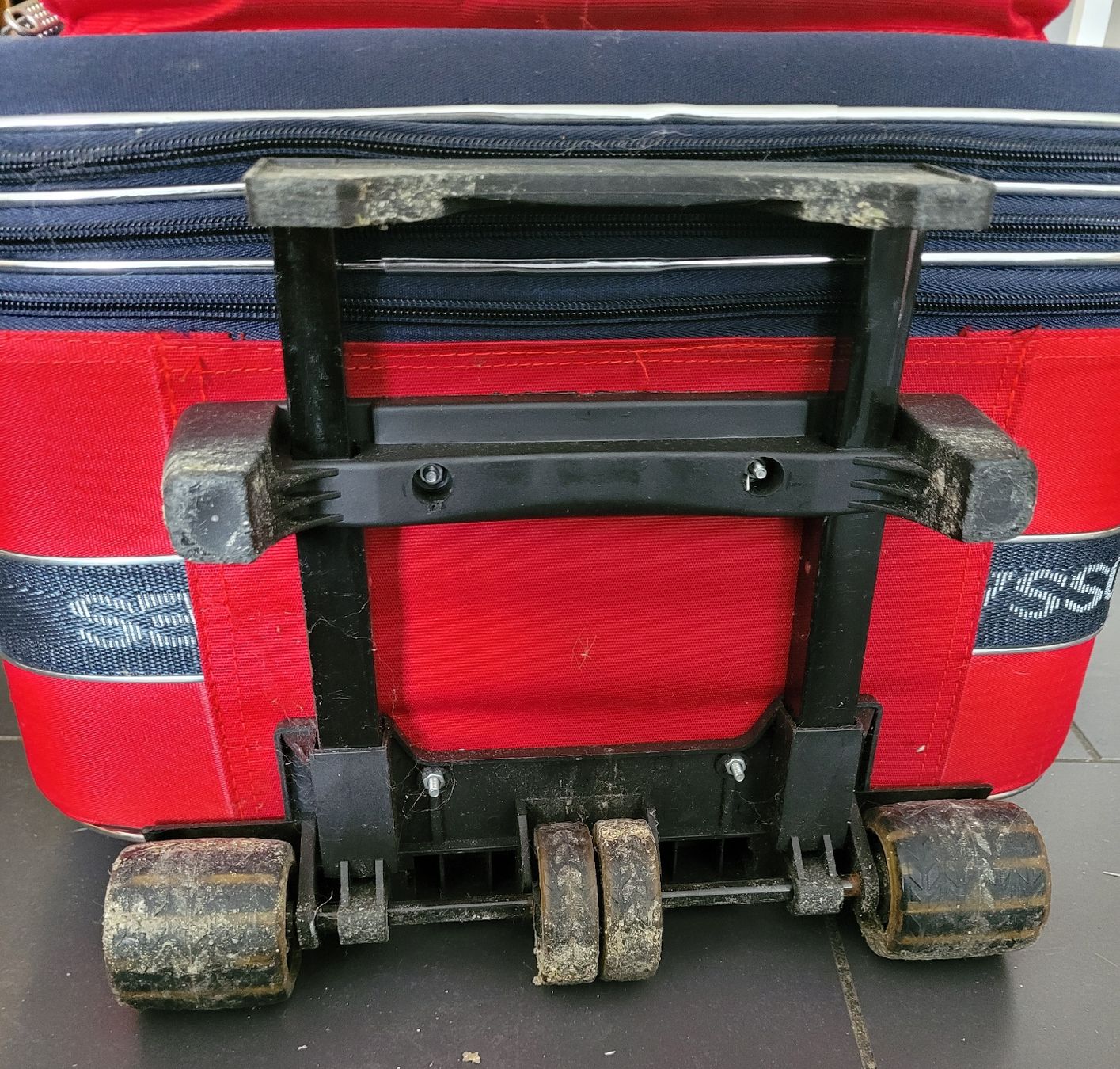 Valigie: Rollkoffer Bossages gross – Usato da Kappel SO venduto da Matschi86 5