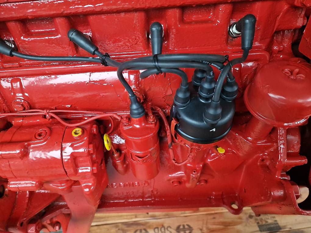 Trattori: Tracteur Ford 600 – Usato da Corcelles-Payerne venduto da gilbert_r 1