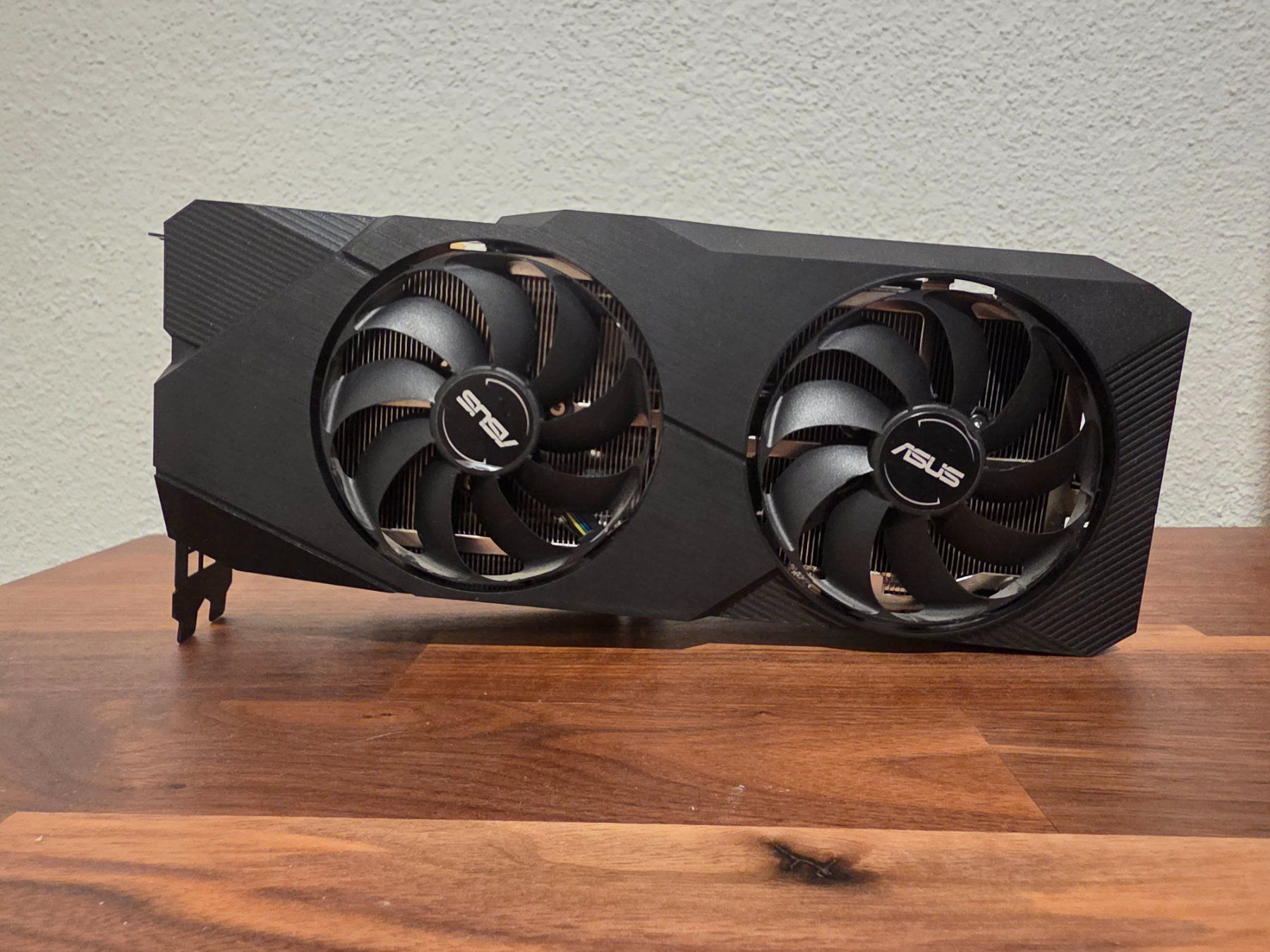 Asus Grafikkarten: ASUS Dual RTX 2080 EVO – Gebraucht aus Döttingen von it_fan_95