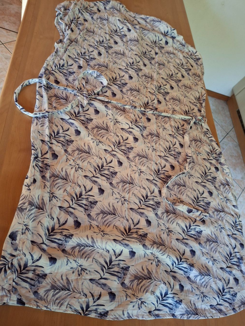 Vestiti: Robe taille L marque Chicorée – Usato da Villiers venduto da san_jn5w 6