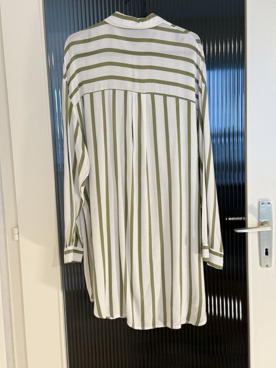 Bershka Camicette: Chemise rayée blanche et verte Bershka – Usato da Monthey venduto da iri_9pt5 1