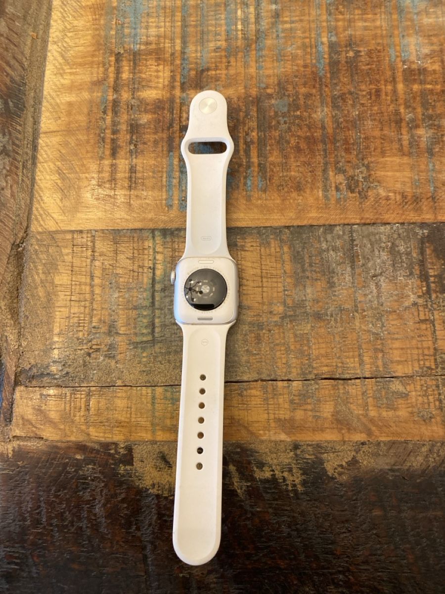 Apple Smartwatch: Apple Watch SE 3 GPS – Nuovo (secondo la descrizione) da Basel venduto da has_n6sq 1