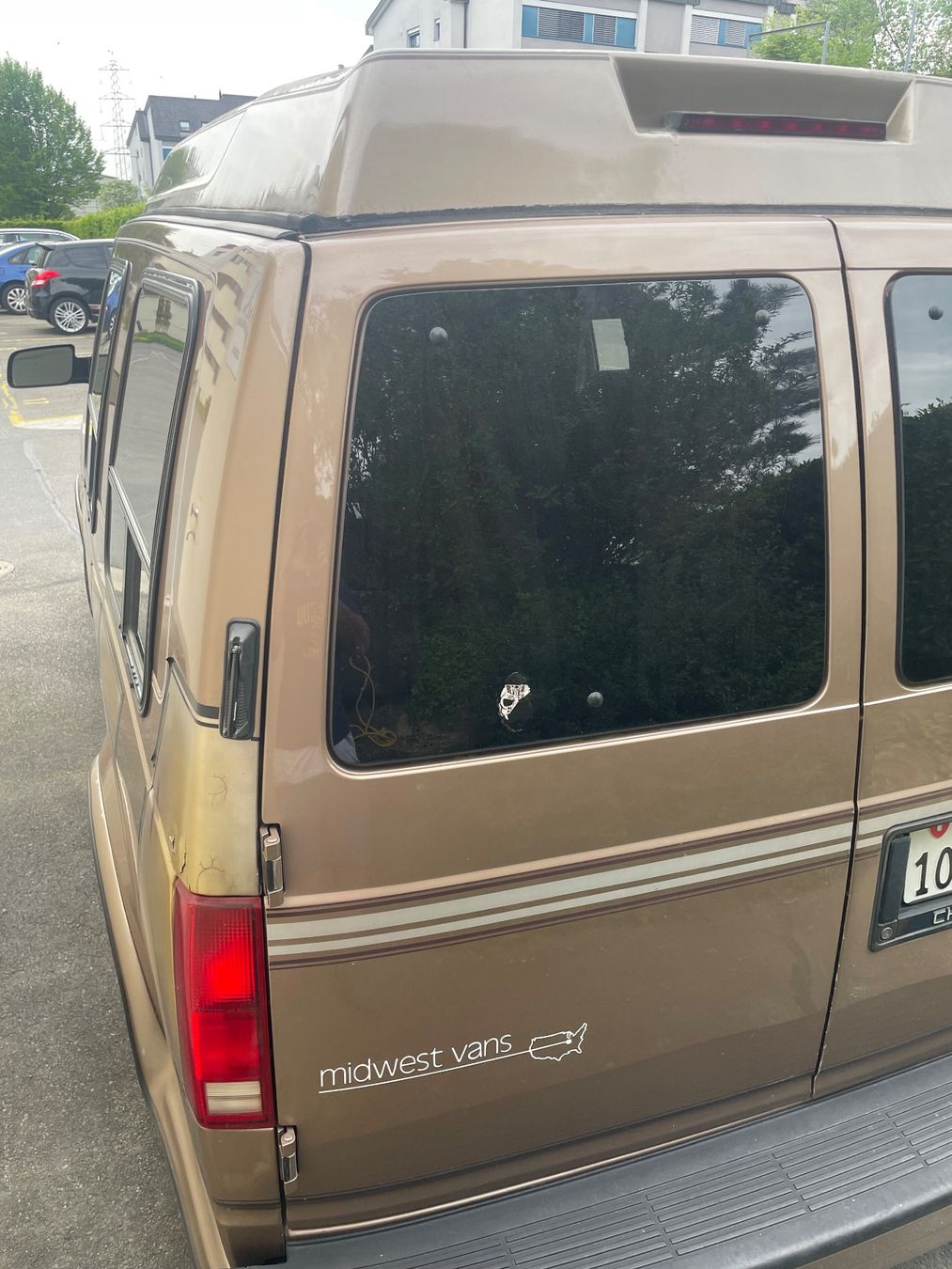 Chevrolet Automobili: 1995 Classic Chevrolet Conversion Van – Usato da Steinhausen venduto da dsp_28hv 4