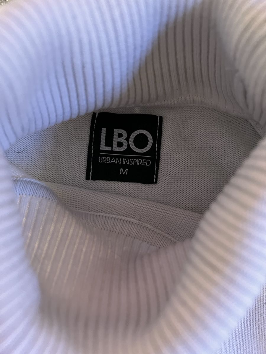 T-shirt: Pull chaud LBO Urban Inspired, taille M, parfait hiver – Usato da Cointrin venduto da 3bdn28 2