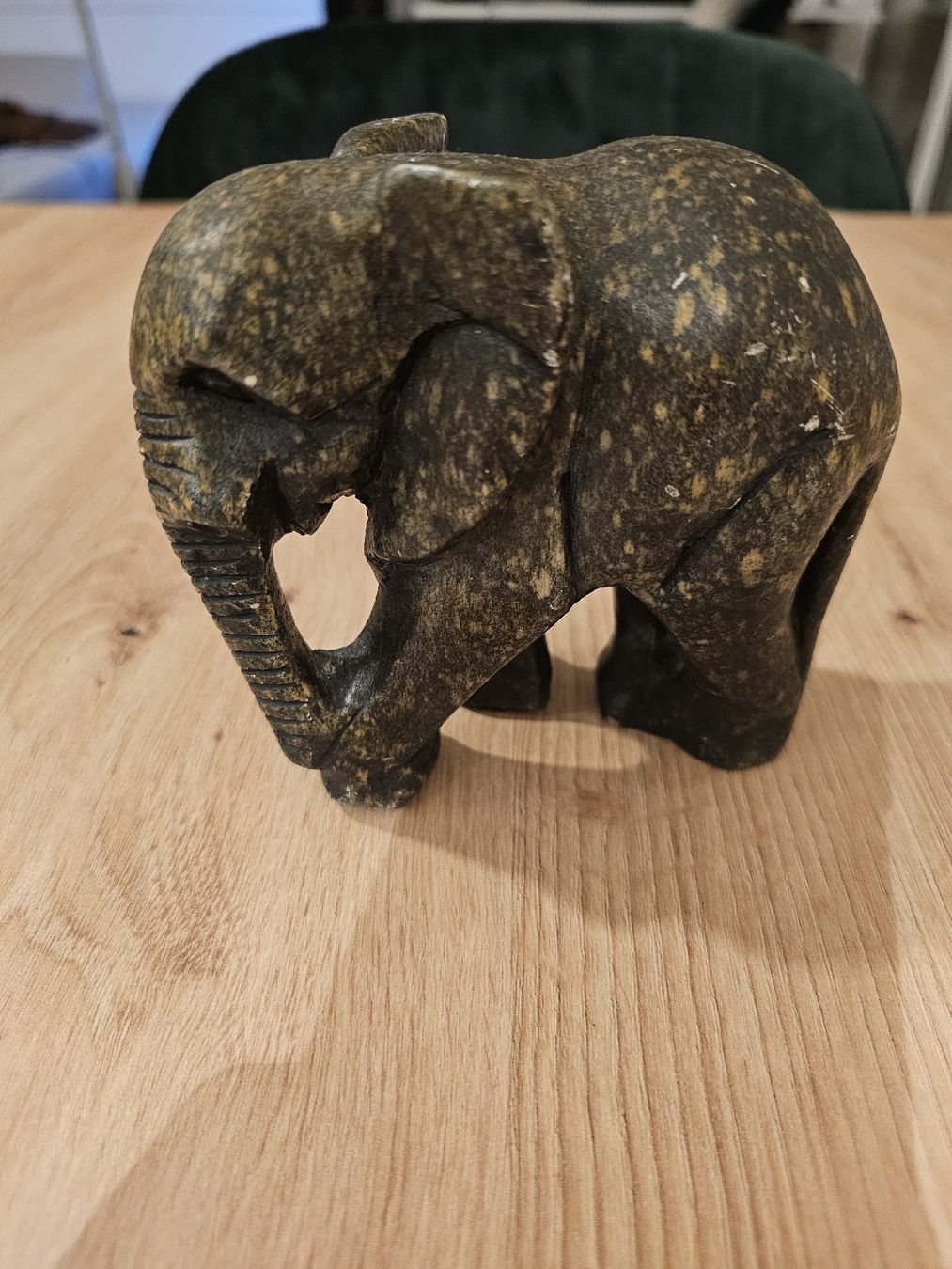 Alle Dekorationen: Elefant aus Stein - Afrika Deko Figur – Neu (gemäss Beschreibung) aus Burgdorf von Paedii01