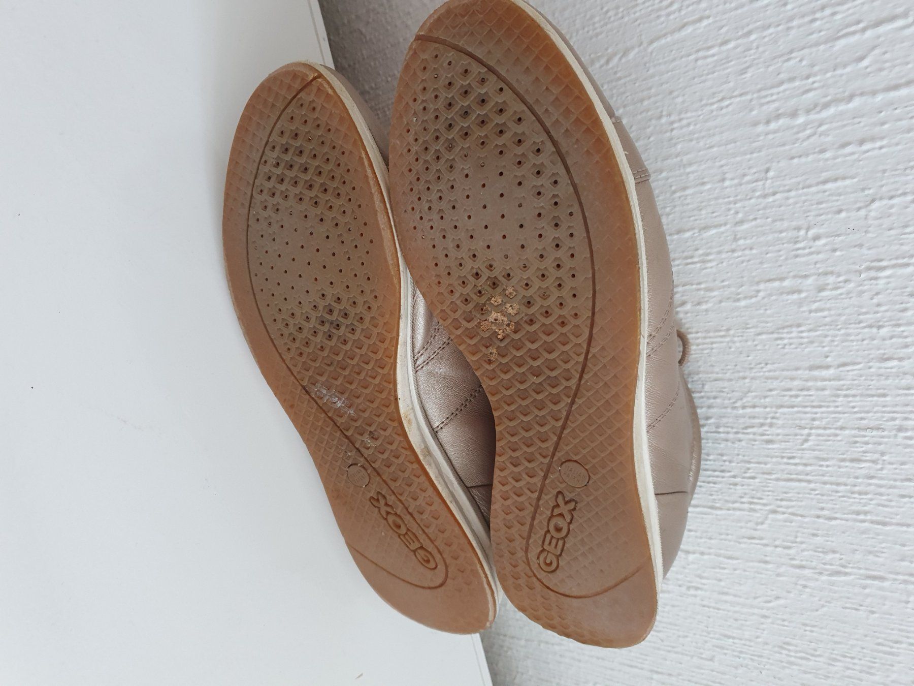 Geox Scarpe da donna: Baskets Geox Deynna or rose, pointure 38 – Usato da Prilly venduto da RoDyRe 8
