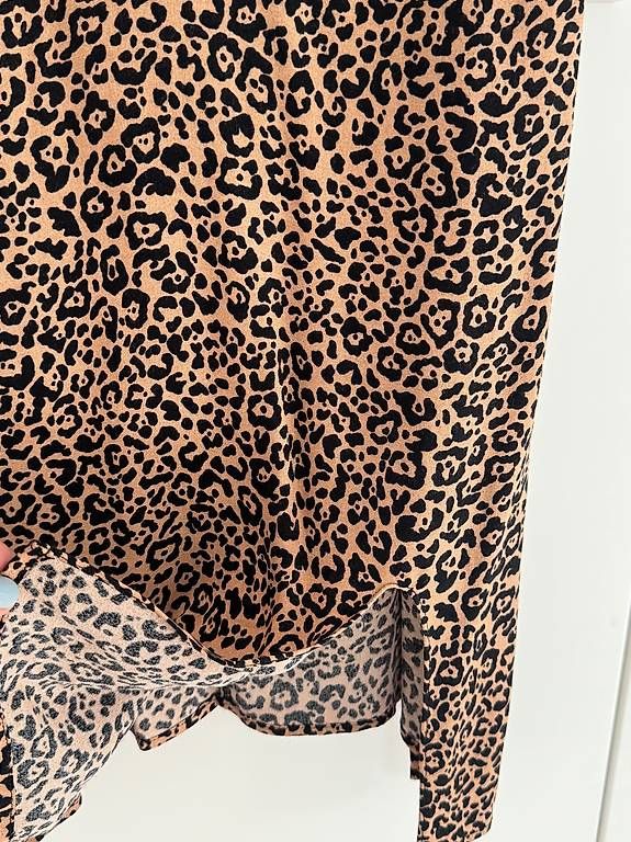 Reformation Kleider: Reformation Minikleid Leo XS – Gebraucht aus Zürich von ebr_595v 1