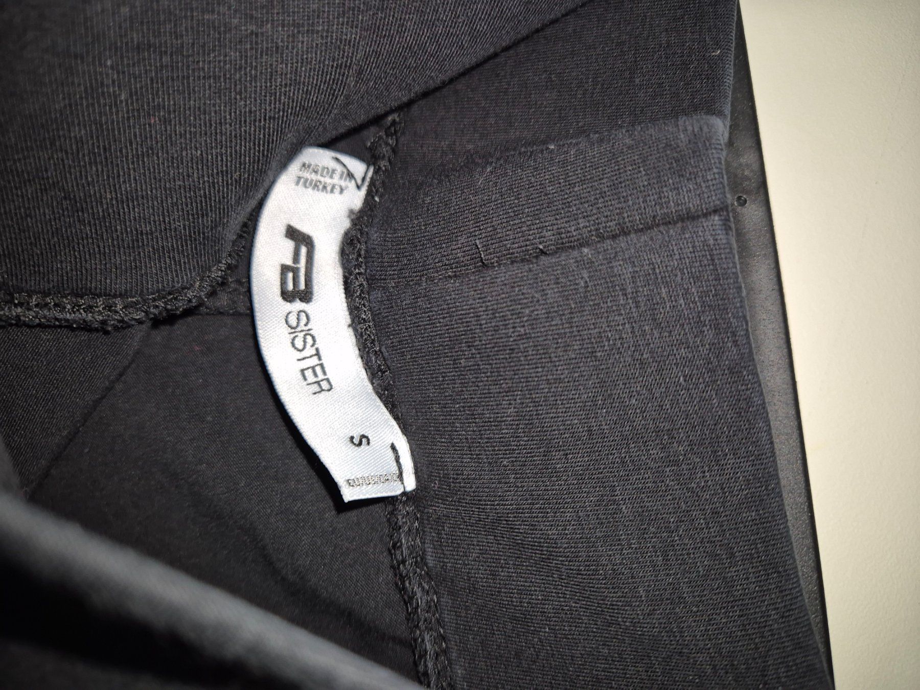 Leggings: Sportliche 3/4 Leggings – Nuovo (secondo la descrizione) da Aesch BL venduto da sar_j59l 1