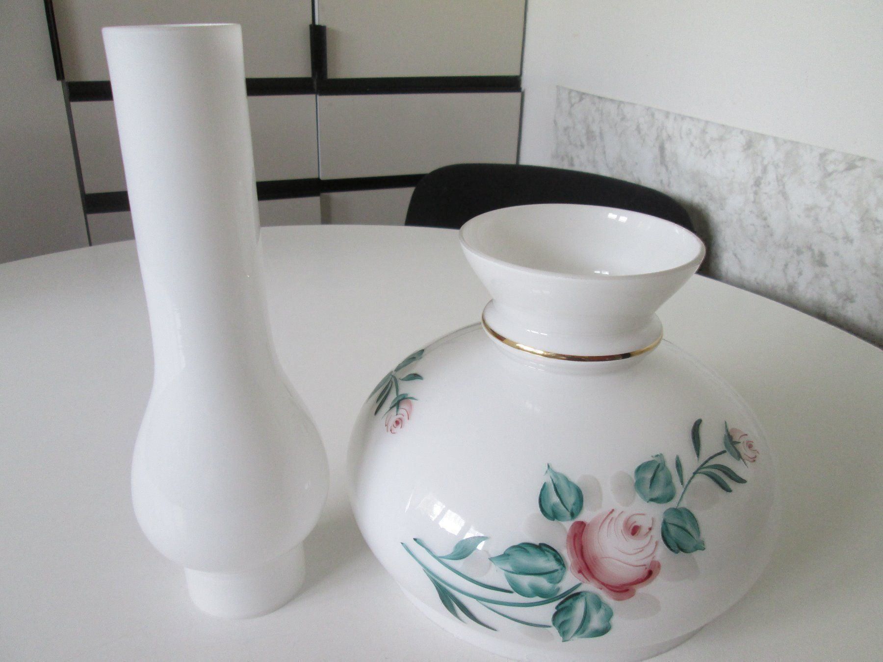 Lampade: Schmiedeeisenlampe mit handbemaltem Glas – Usato da Sementina venduto da babucia 2