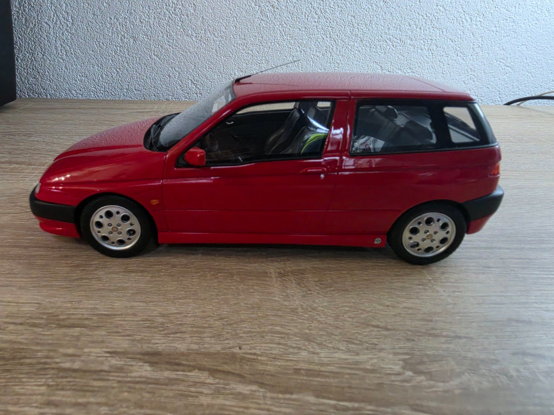 Kit di modellismo & Modellini statici: Alfa Romeo 145 QV Ottomobile – Nuovo (secondo la descrizione) da Bellikon venduto da Kekko11 1
