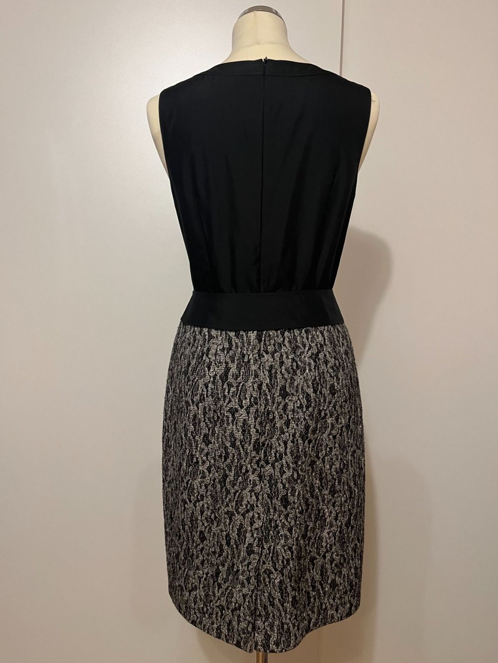 Vestiti: Elegantes Kleid mit Spitze / Wolle / St. Emile – Usato da Maienfeld venduto da 2nd-Hand-Parts 4