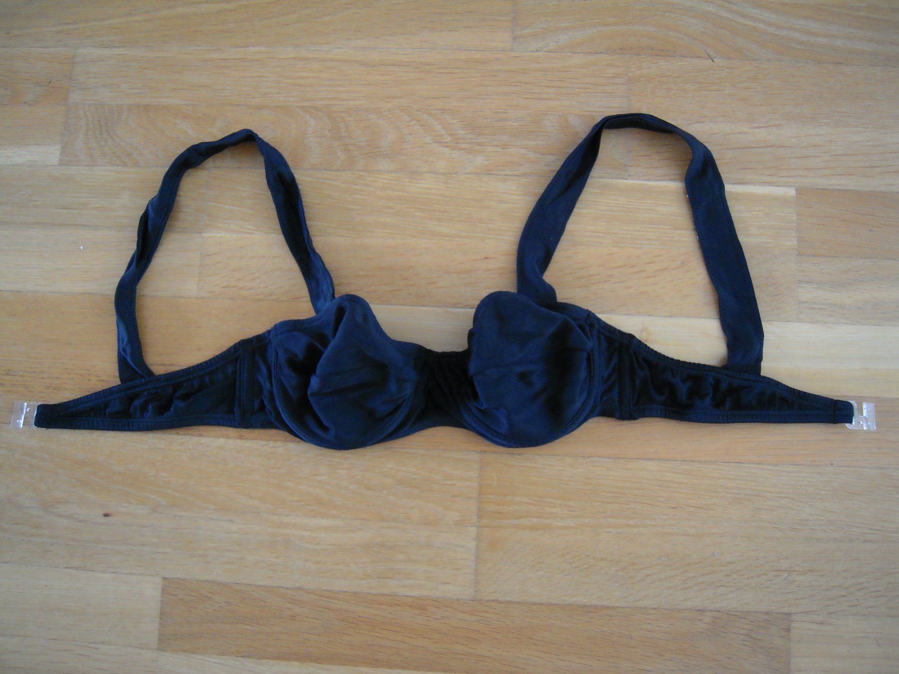 Badekleider & Bikinis: Bikinioberteil XS / Gr 70A – Neu (gemäss Beschreibung) aus Uzwil von visions77