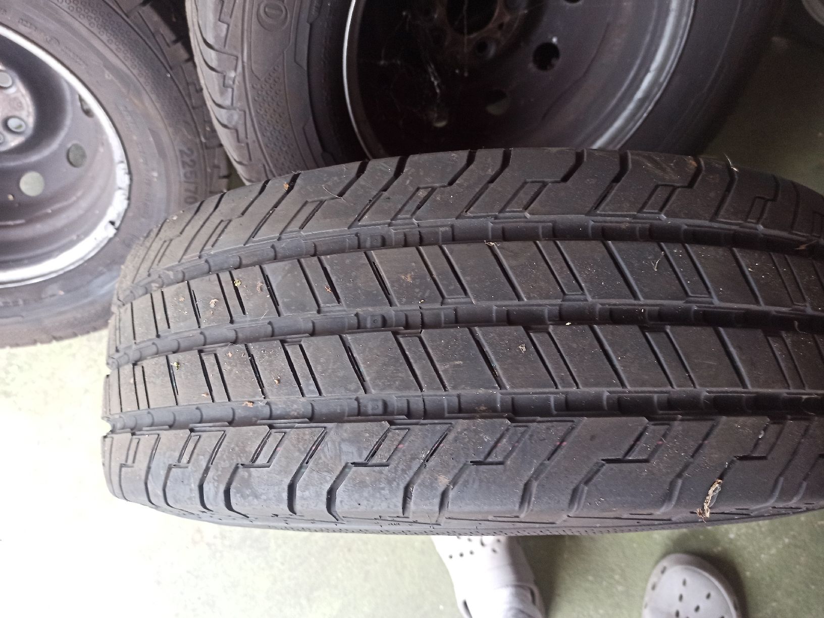 Pneumatici & Ruote complete: Sommerreifen fast wie neu – Usato da Adlikon b. Regensdorf venduto da Horstle 1