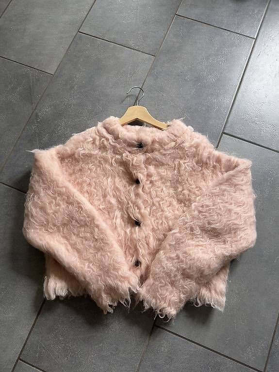 Jacken: Shaggy Cardigan (Strick) – Gebraucht aus Gossau SG von Koumichel16 1