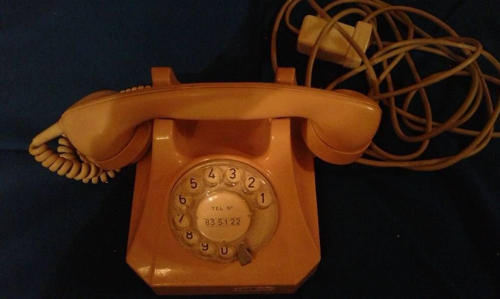 Telefoni: Antikes Telefon (Gebraucht) – Usato da Rubigen venduto da IreneeR
