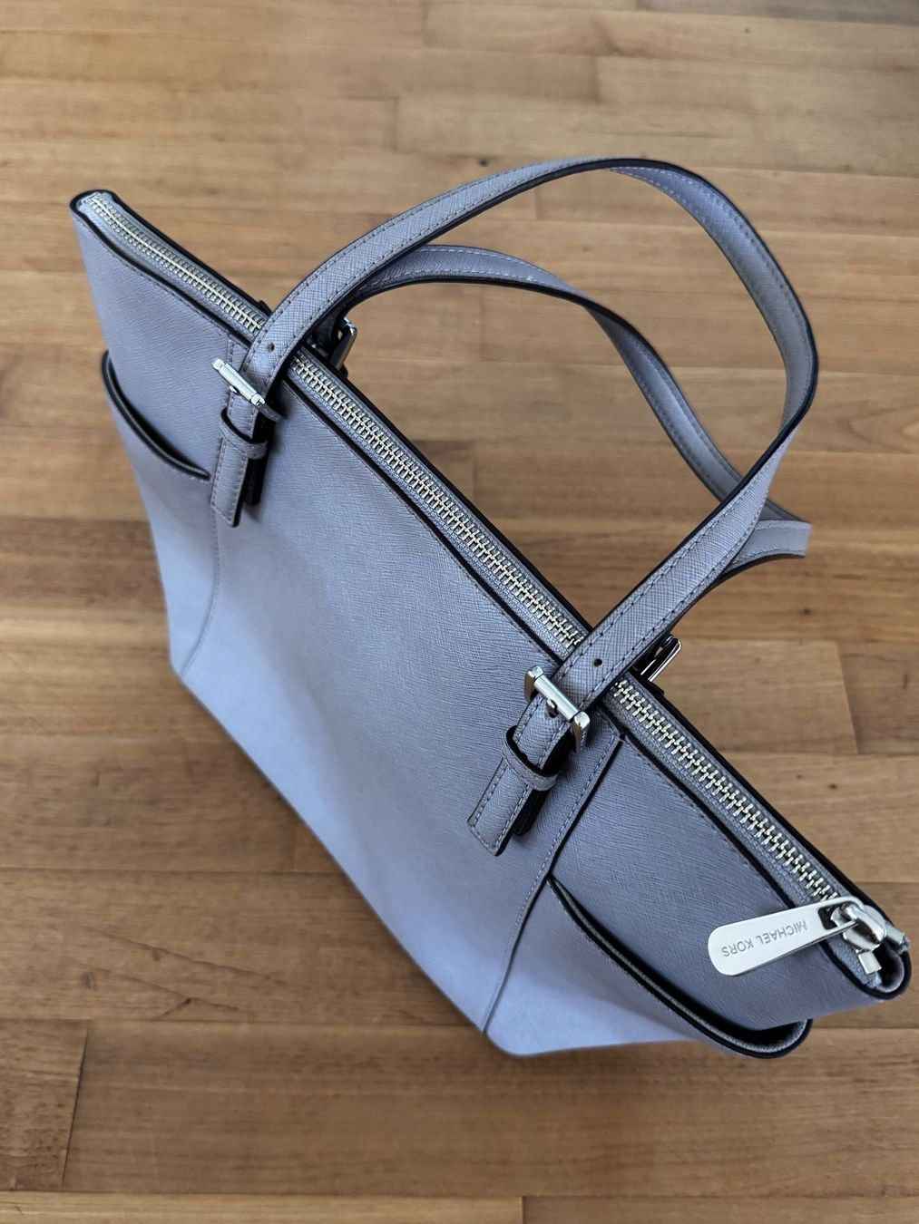 Michael Kors Borse da donna: Handtasche / Tasche von Michael Kors in grau – Usato da Montlingen venduto da timolino12 1