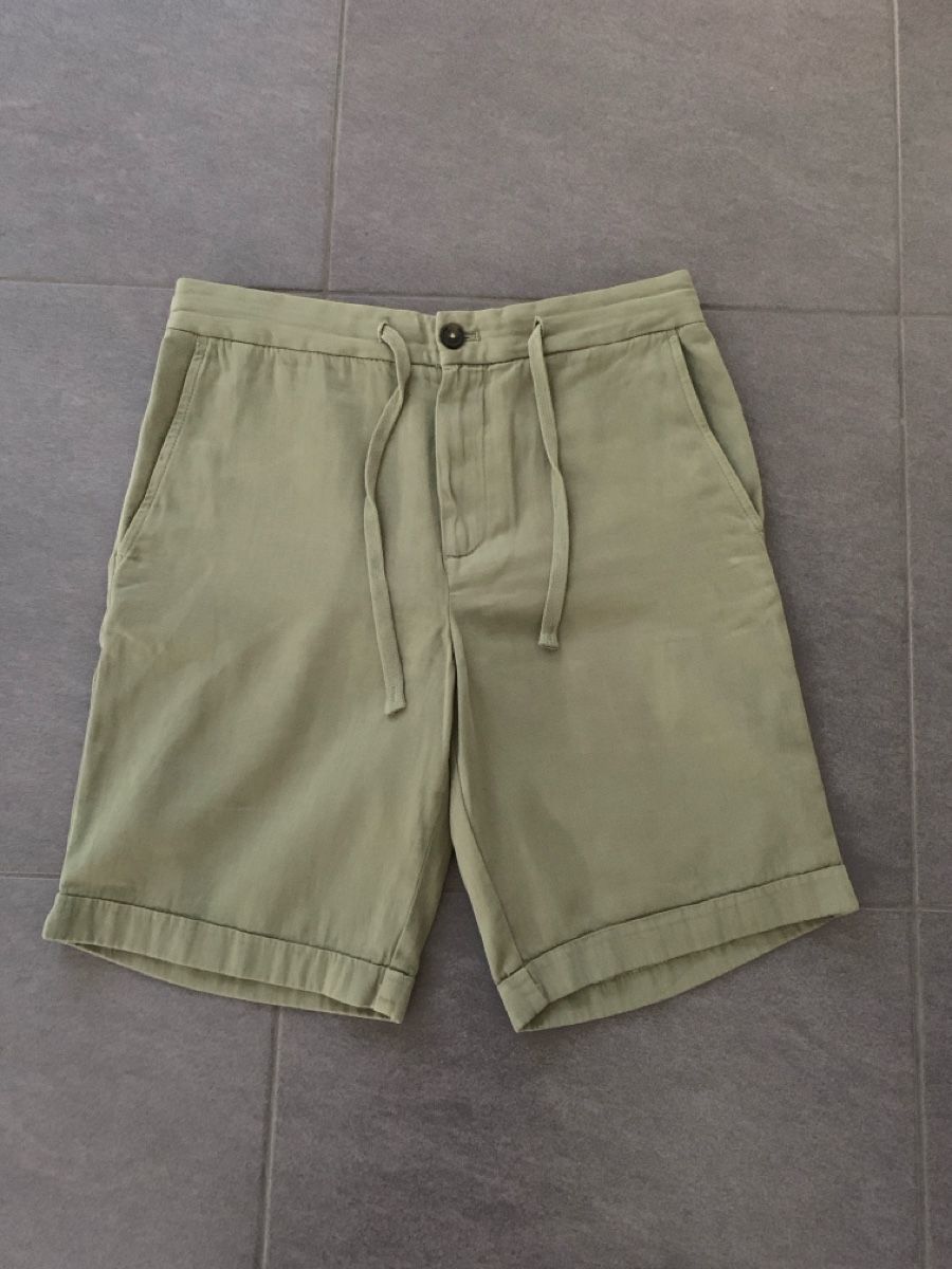 Zara Pantaloni: Short Zara – Nuovo (secondo la descrizione) da Collombey venduto da amina36