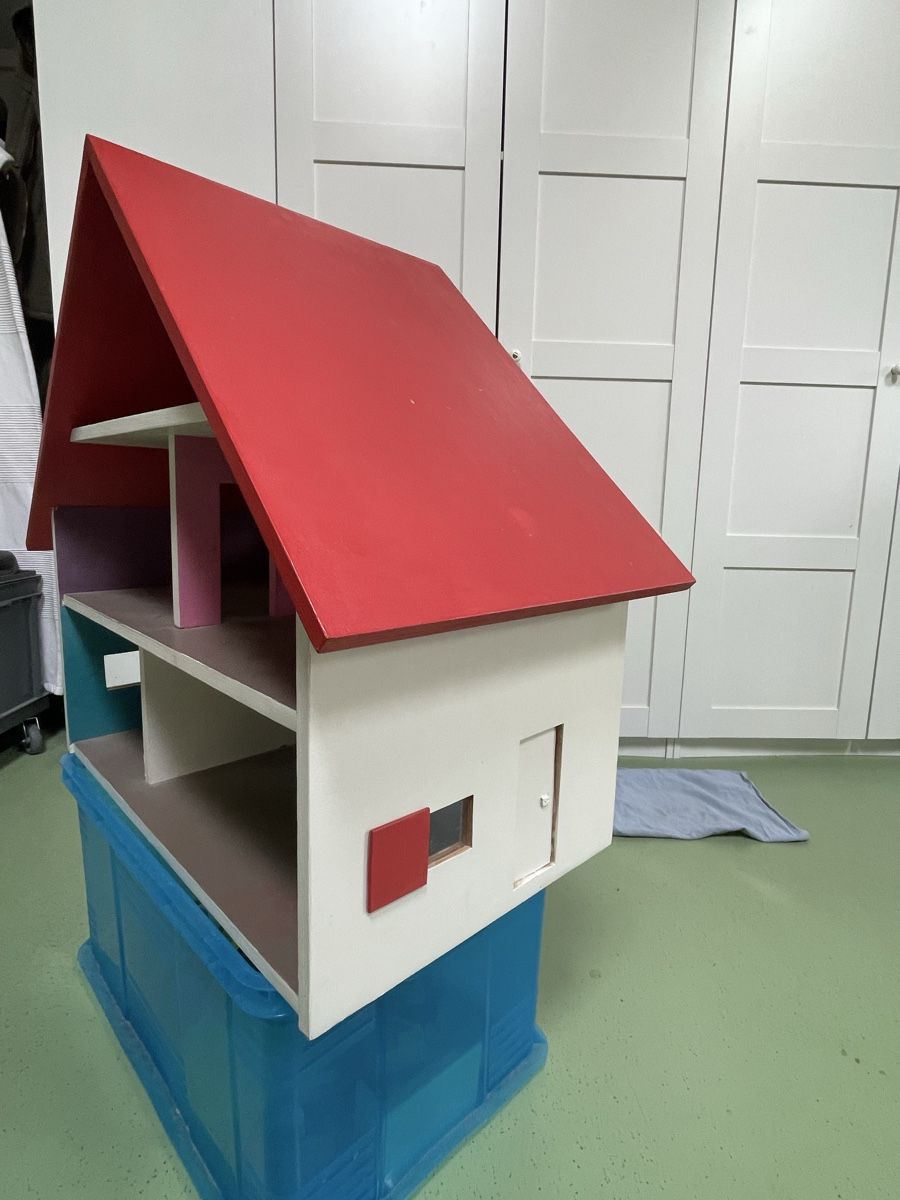 Maisons & Meubles de poupées: Puppenhaus handgefertigt – D'occasion à Recherswil par jafa74 2