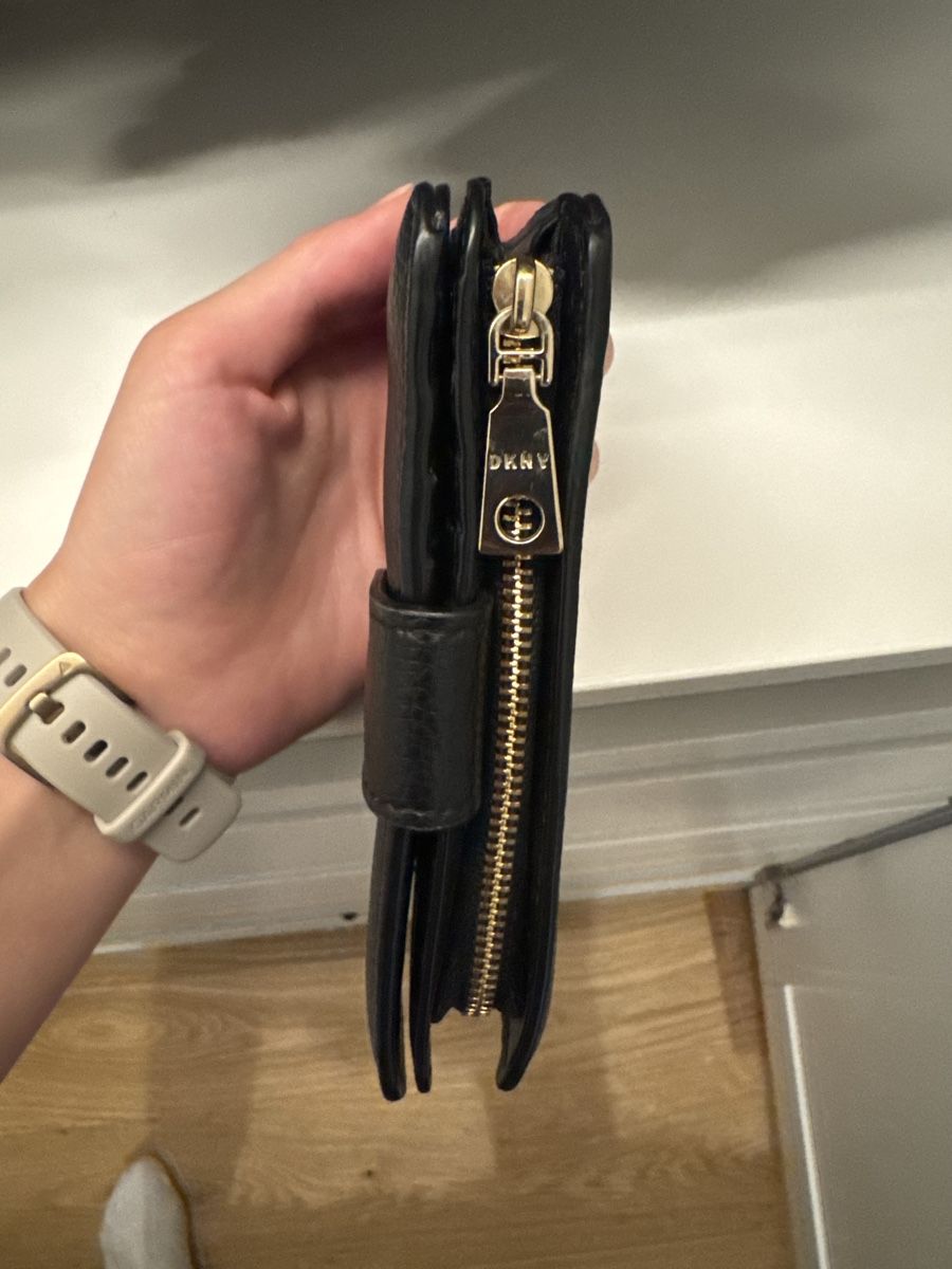 DKNY Portafogli: DKNY Cow Leather Wallet NEW – Nuovo (secondo la descrizione) da Neuchatel venduto da Mia_G 1