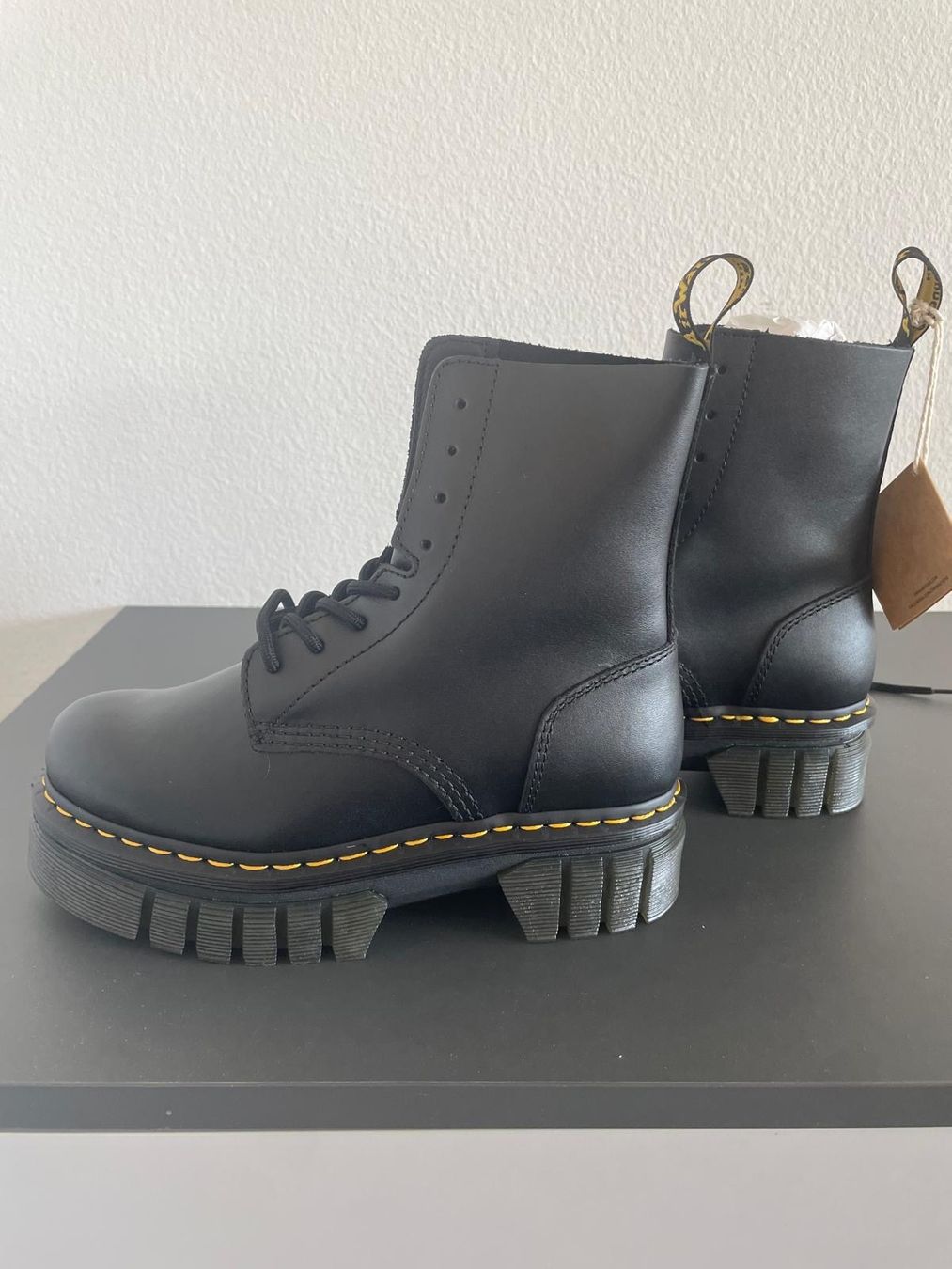 Dr. Martens Chaussures hommes: Doc Martens Schuhe – D'occasion à Luzern par ale_59b6 5
