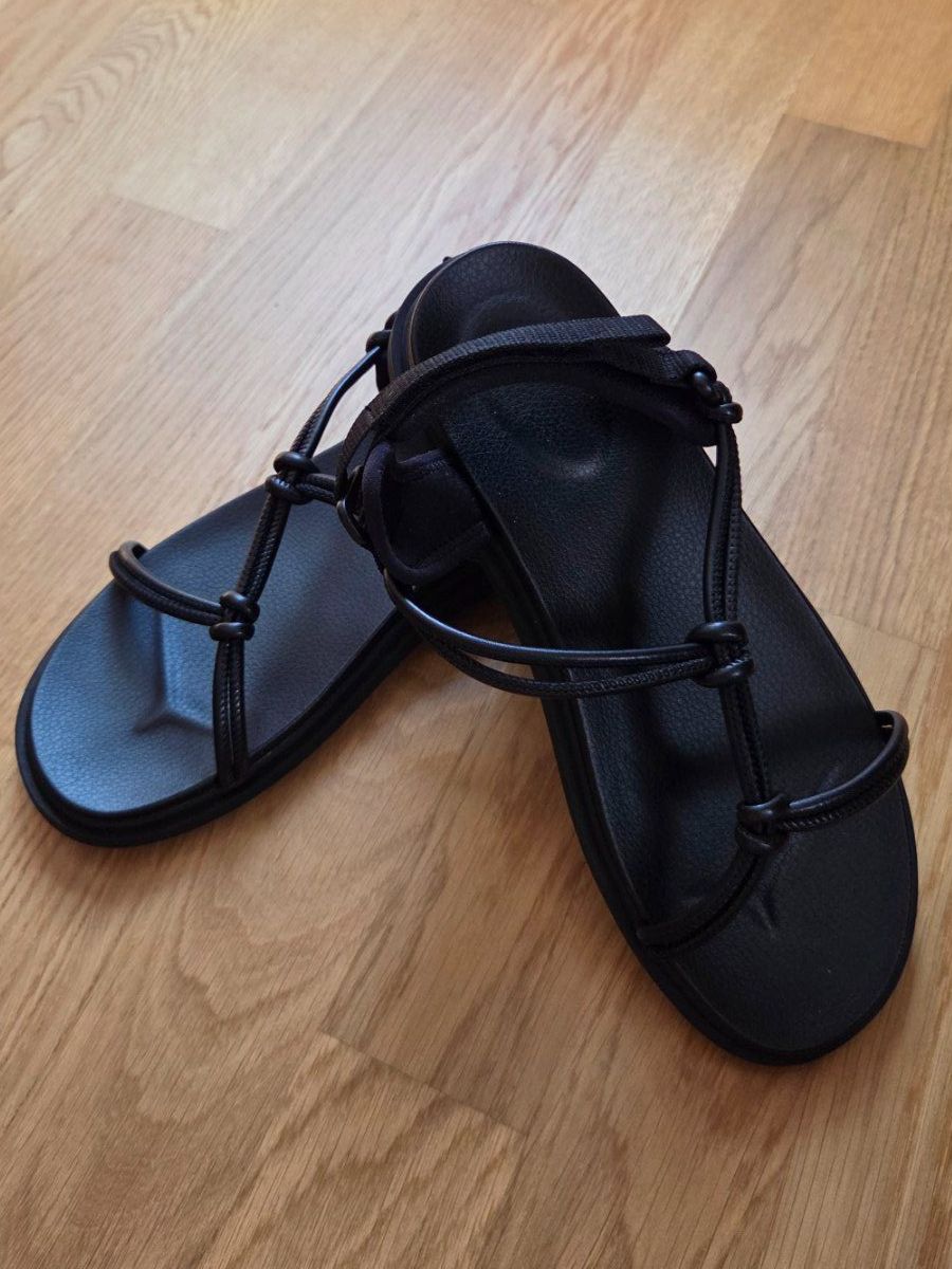 Damenschuhe: Uniqlo Sandalen – Gebraucht aus Thun von angerber