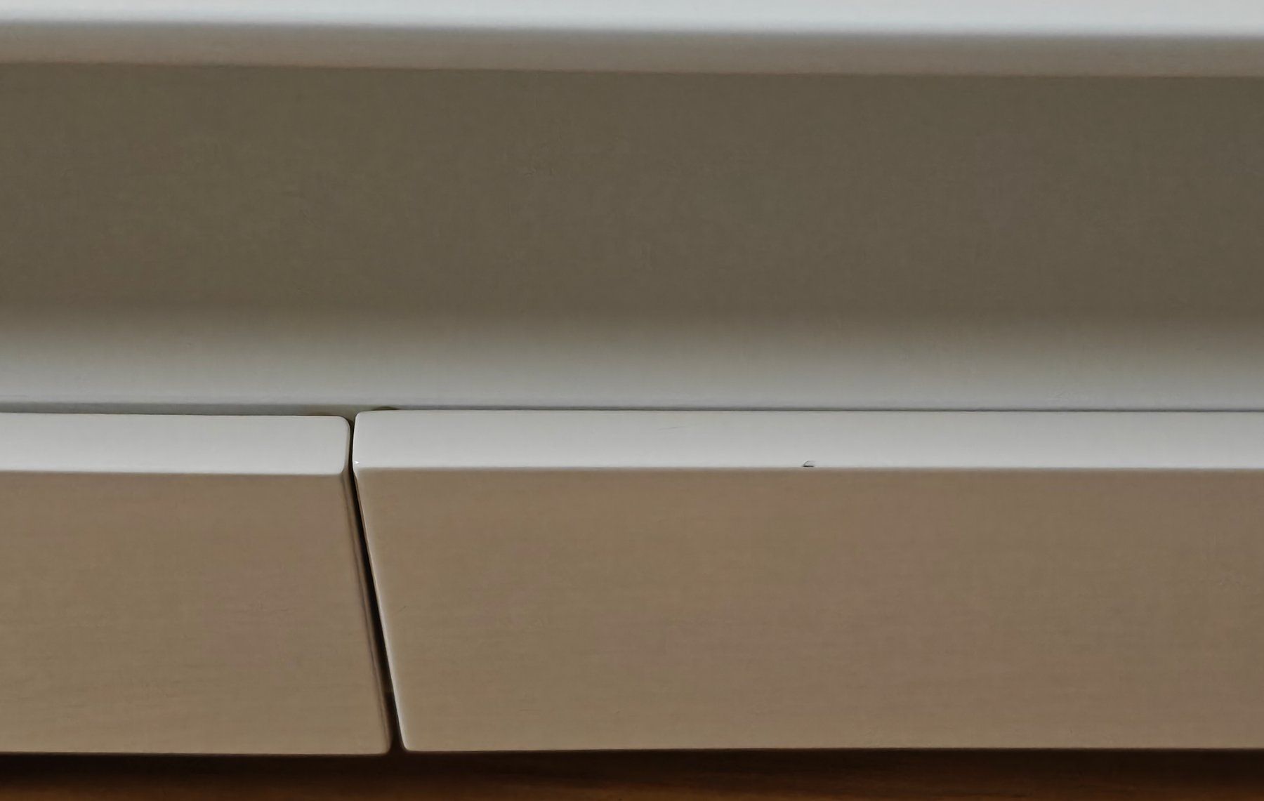 TV Möbel: TV-Möbel/Lowboard - elegant & hochwertig – Gebraucht aus Mägenwil von rbr 4