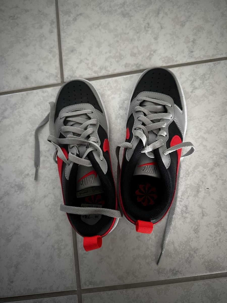 Scarpe da uomo: Nike Sneaker – Usato da Turgi venduto da ku-vo01