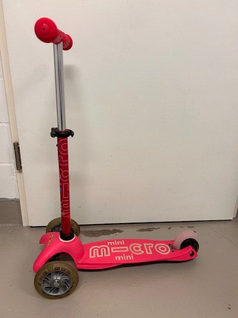 Micro Kickboard: Micro Mini Scooter – D'occasion à Erlenbach ZH par Lichtfluss