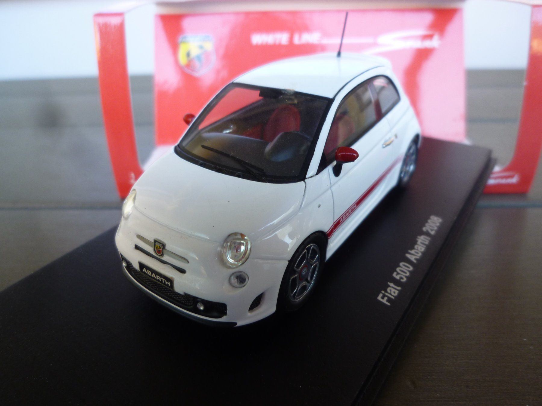 Abarth Modellautos: Fiat 500 Abarth (2008) – Neu und originalverpackt aus Flawil von Imperiosud 2