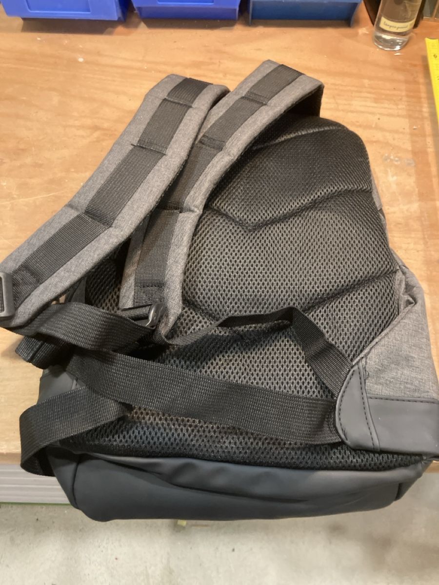 Sacs & sacs à dos: Kinder Rucksack Interdiscount – Neuf (Voir description) à Lindau par PrinterGuy 1