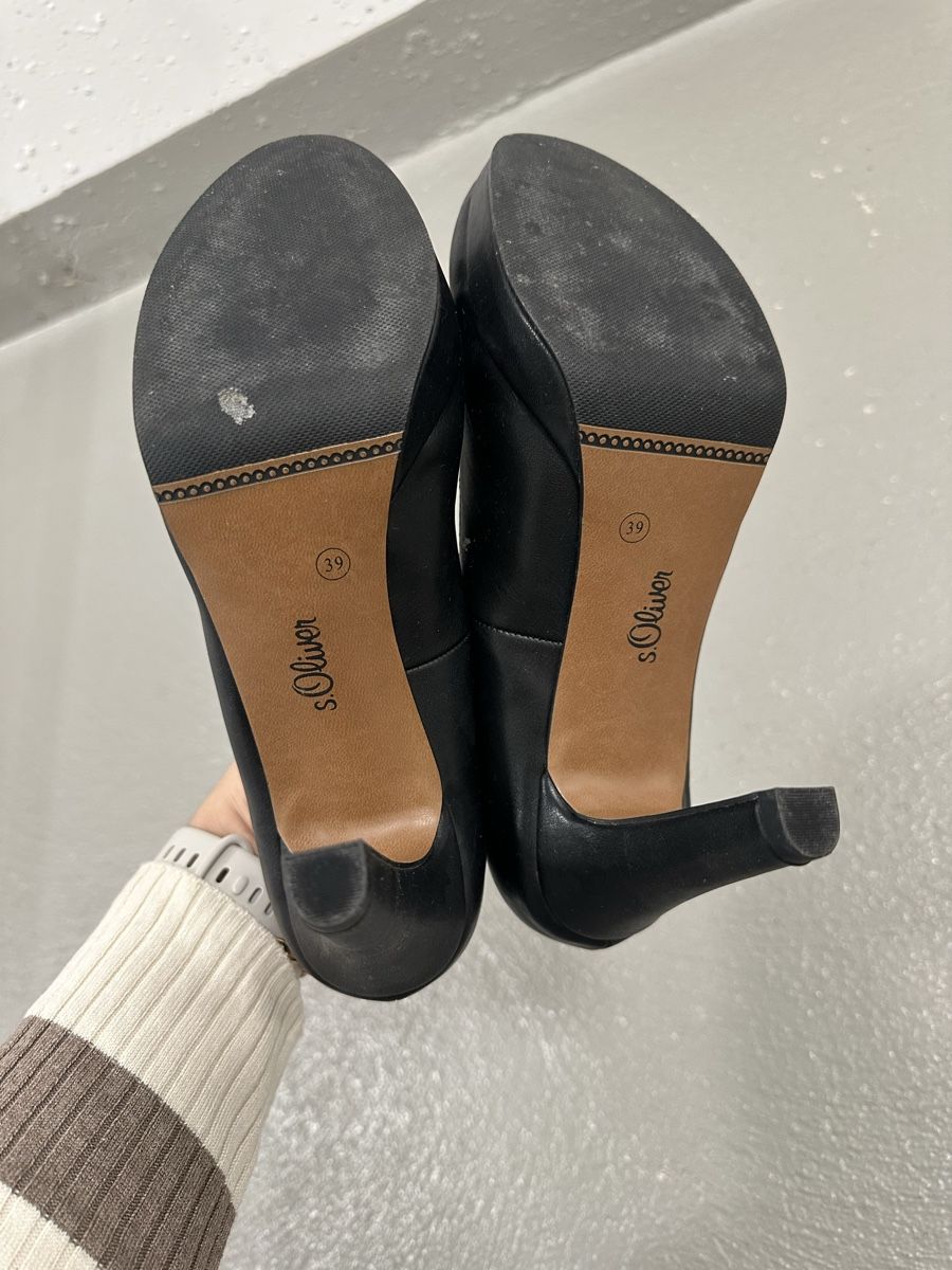 S.Oliver Scarpe da donna: S.Oliver Elegante Damen Pumps, Schwarz, Gr. 39 – Usato da Oftringen venduto da Anci.di 2