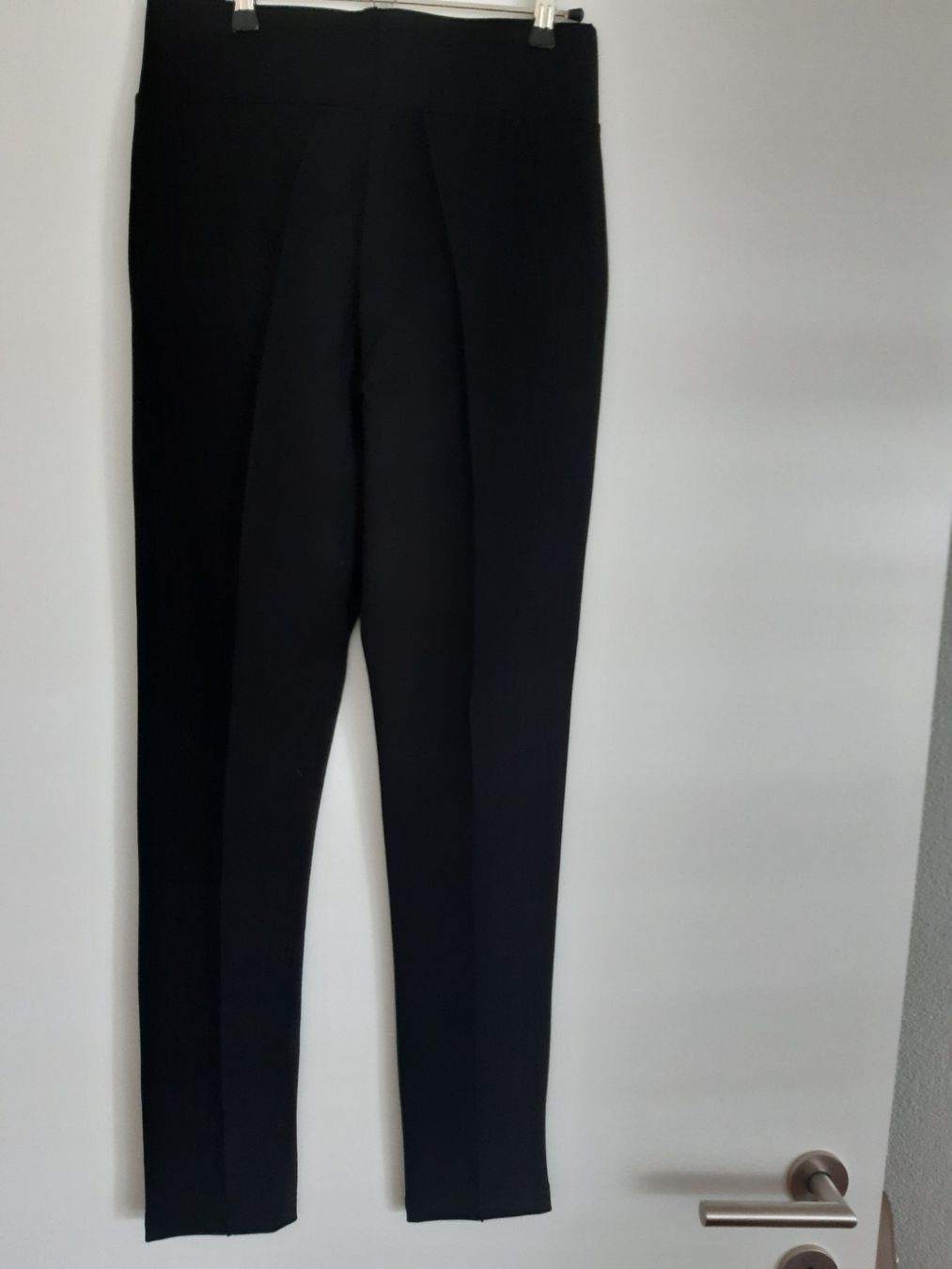 Pantaloni: Damenhose Brodway S schwarz – Nuovo (secondo la descrizione) da Wettingen venduto da beahu 1