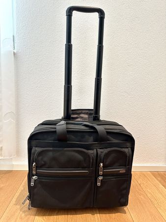 Tumi Wheeled Expandable Laptop Briefcase - Black💼✨