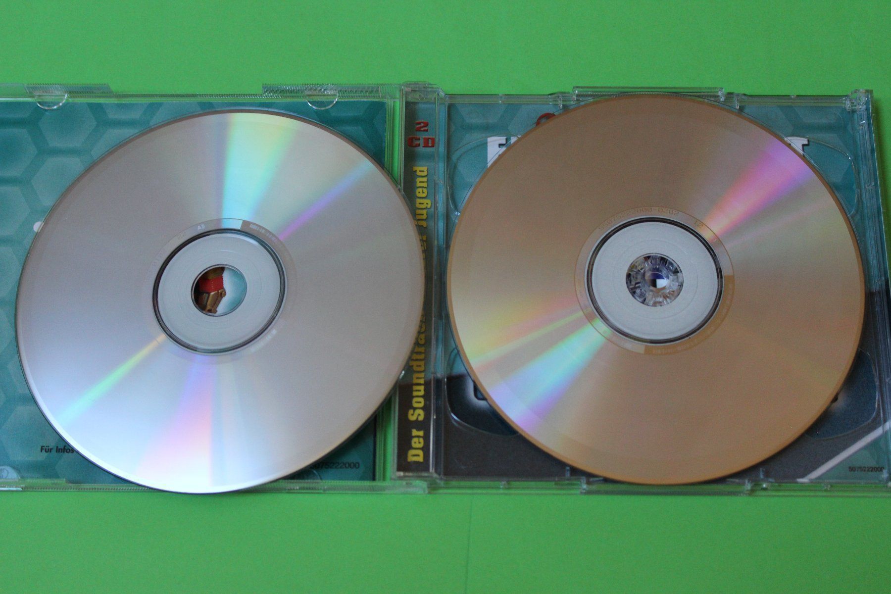 CD: Generation Fernseh-Kult 1 2CDs vergriffen – Usato da Tübach venduto da JamesStone 4