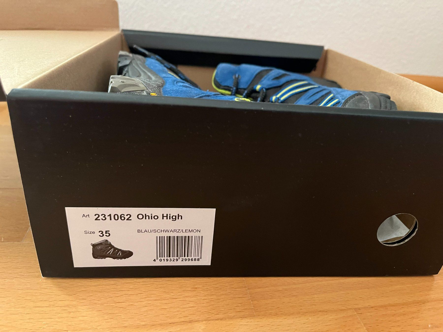 Scarpe per ragazzi: Brütting Trekkingschuh blau-gelb Grösse 35 – Usato da Muttenz venduto da Juvenile33 7