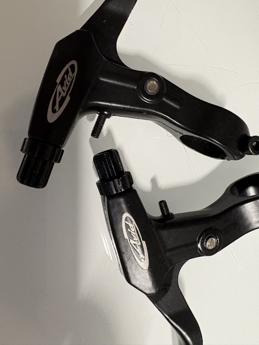 Avid Pezzi di ricambio: V-Brake Avid-Bremshebel – Usato da Giubiasco venduto da bulag 3
