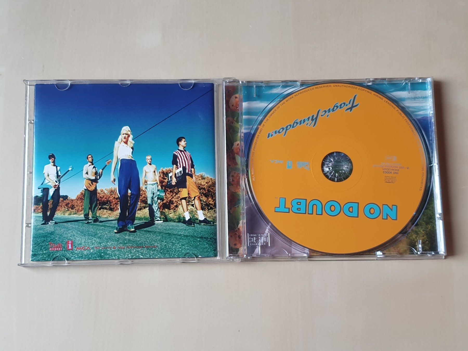 CDs: No Doubt Tragic Kingdom – D'occasion à Stansstad par collectorsshop 2