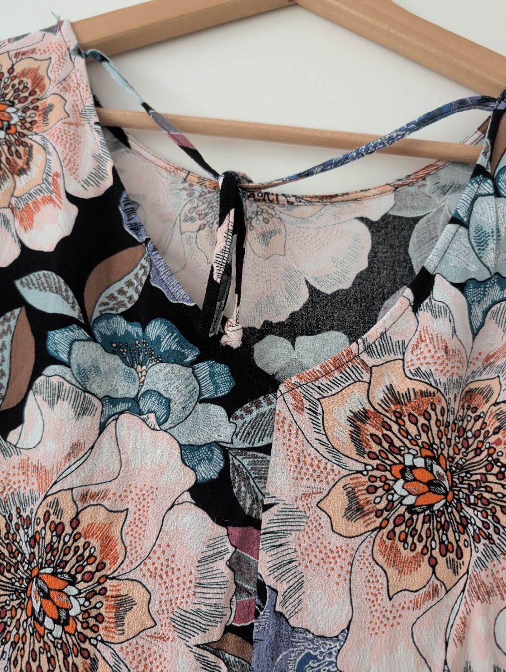 Robes: Kleid Grösse S – D'occasion à Diessenhofen par sabrina1204 1