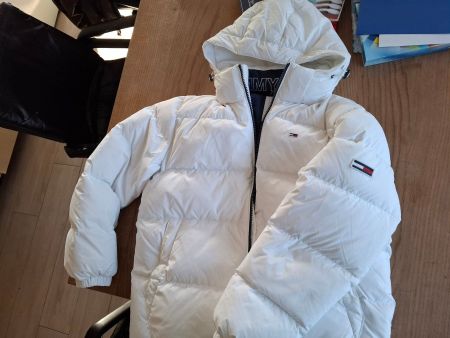 Tommy Jeans Winterjacke, Grösse L, neuwertig, Top Zustand!