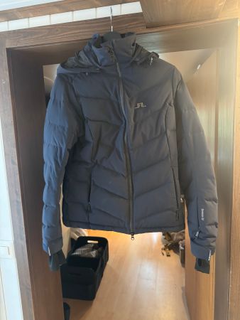 J.Lindeberg Skijacke dunkelblau sehr gut erhalten