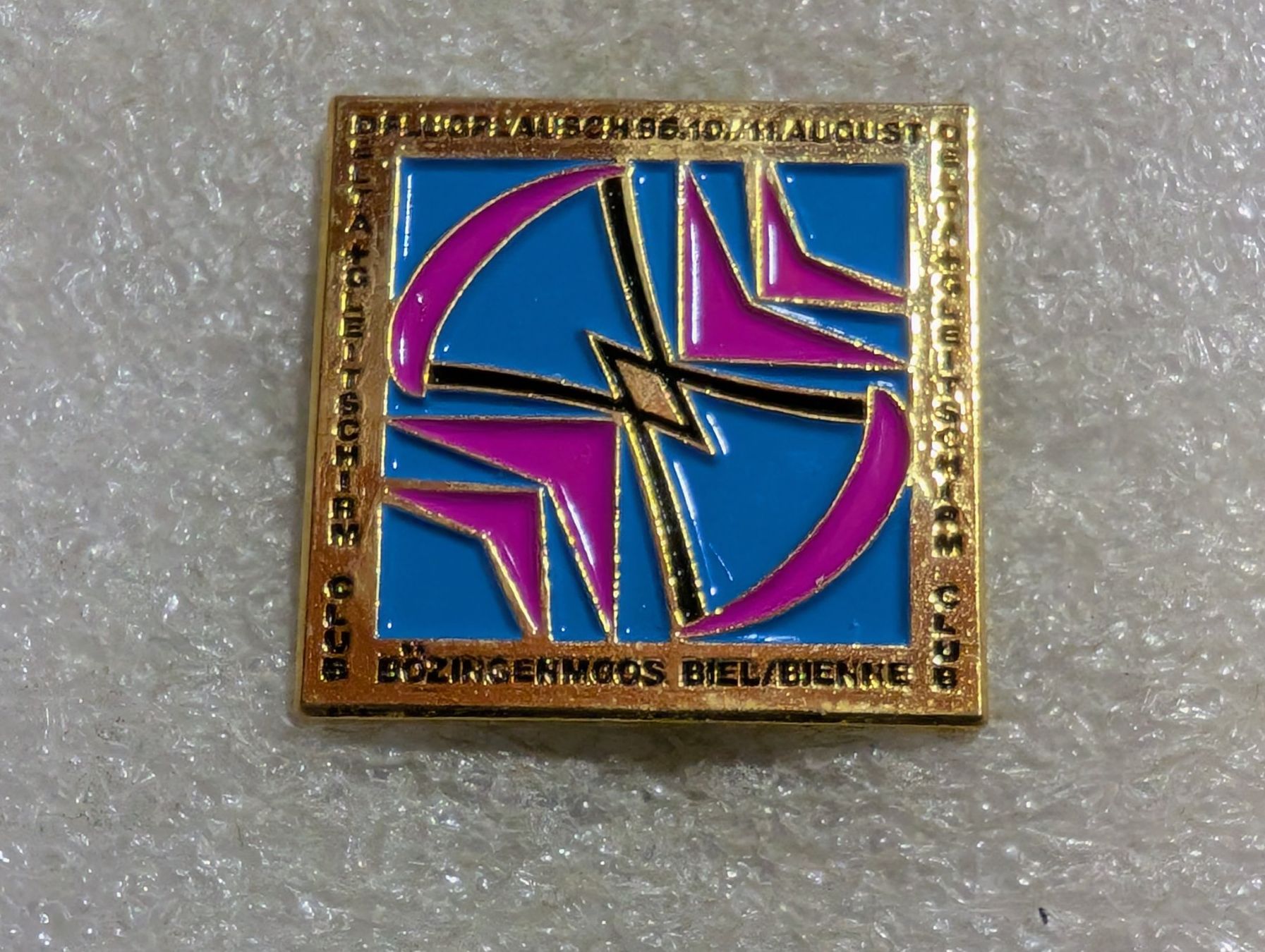 Placchette & Badge: Ansteckpin 208: Bözigenmoos Biel – Usato da Oppligen venduto da Pin-Fall-Shop