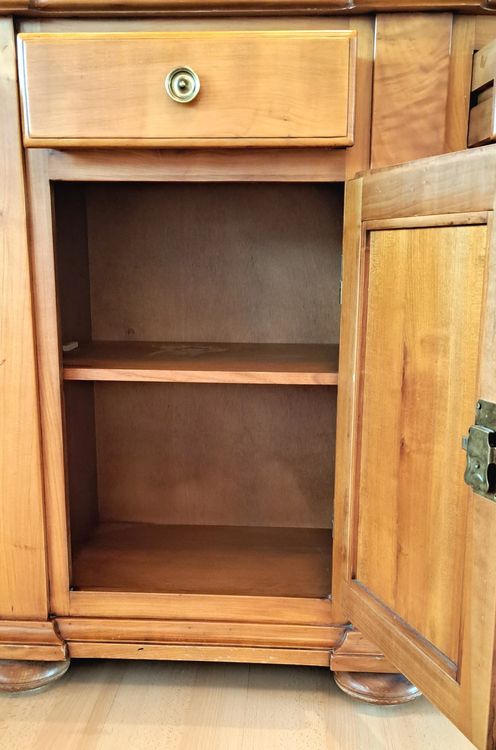 Schönes Sideboard / Kommode aus Kirschbaum-Furnier (Gebraucht) in ...