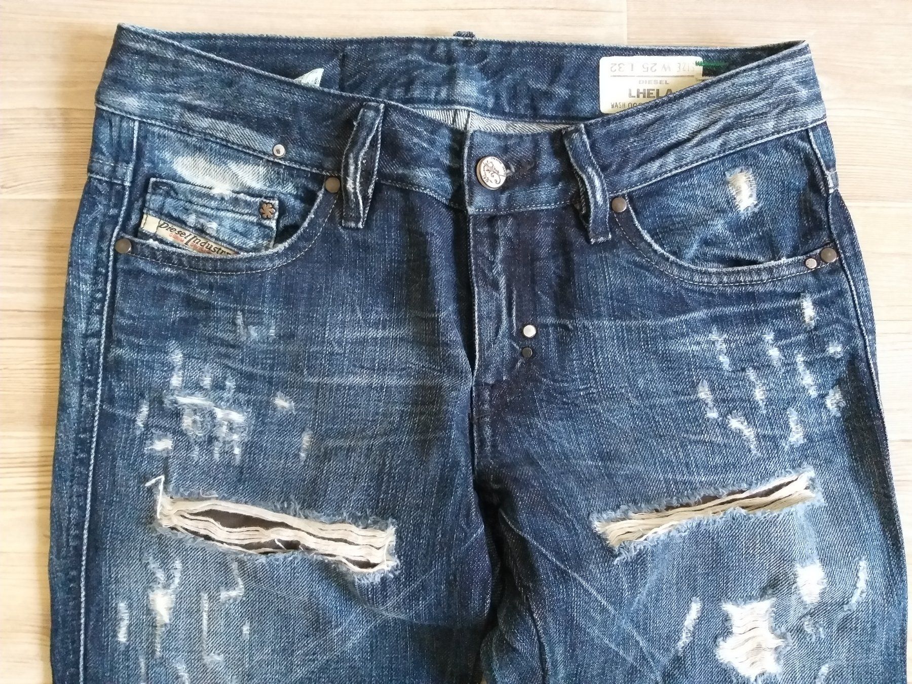 Diesel Jeans: DIESEL "LHELA" Jeans taille / Grosse W25 L32 – Gebraucht aus Cossonay-ville von Super-Price-Quality 1