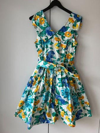 Sommerliches Blumenkleid, Gr. 36, Vintage Stil, Top Zustand!