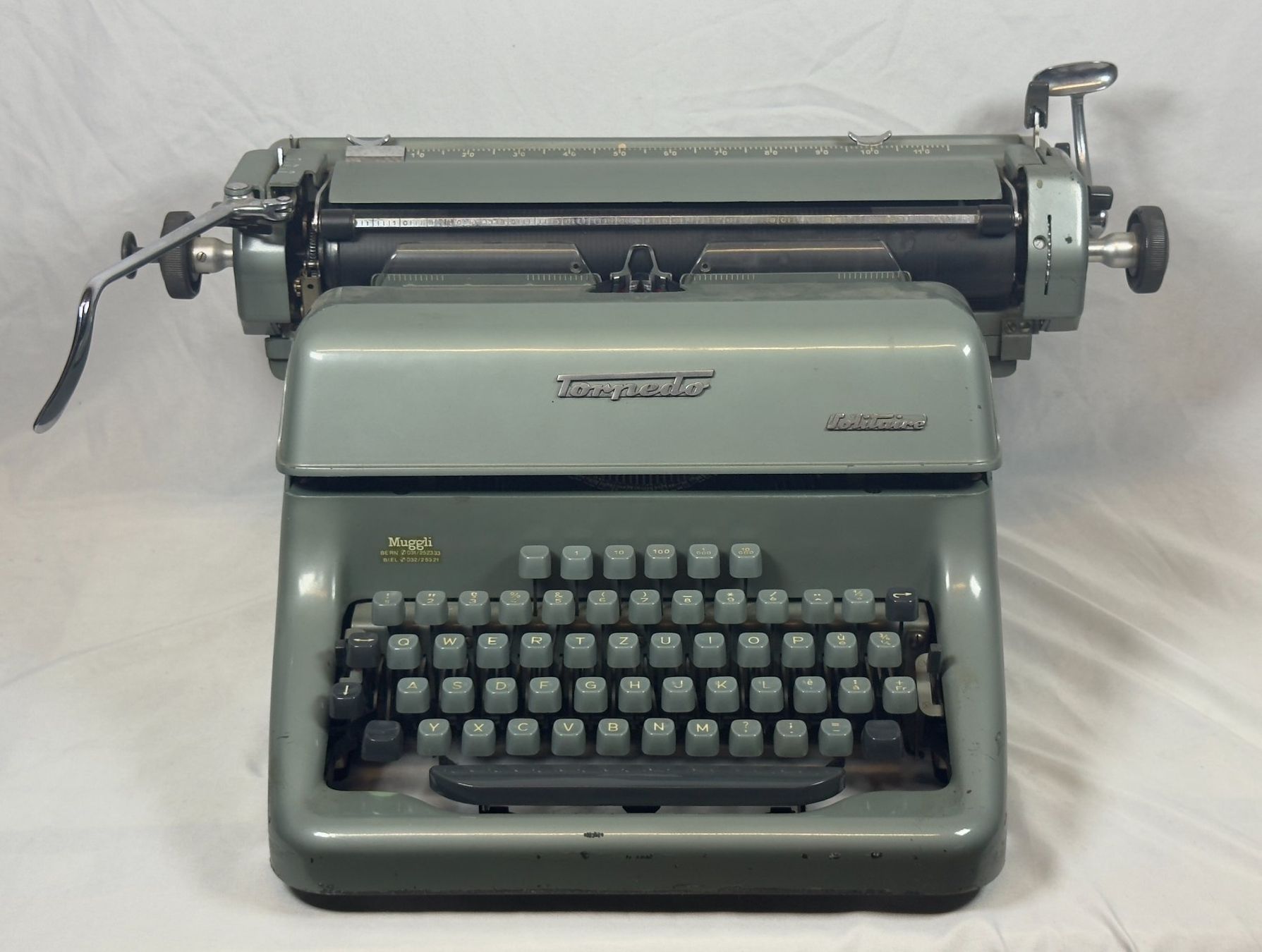Macchine da scrivere: Ancienne machine à écrire Torpedo Solitaire – Usato da Tramelan venduto da lolopat