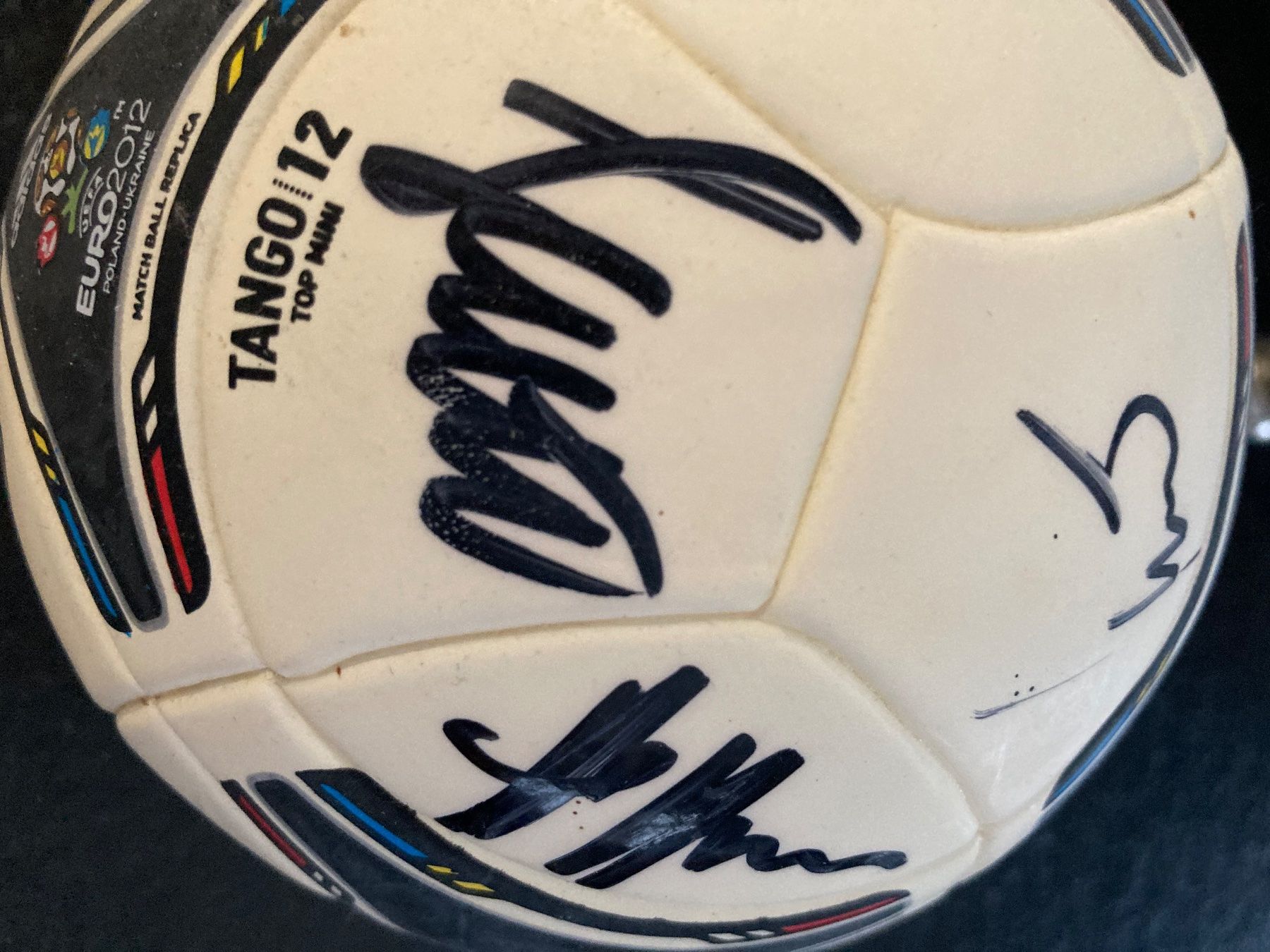 Autografi: Autogramme FC Basel Saison 2012/2013 Mini Tango Ball – Usato da Ziefen venduto da Dancer99 4